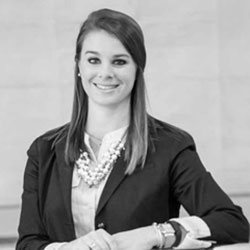 Lauren Cosentino headshot