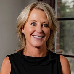 Angela Rowan headshot