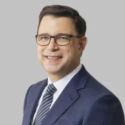 Steve Curley Headshot