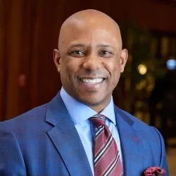 Eric Thompson Headshot