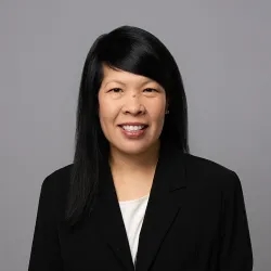Jennifer Hwang Headshot