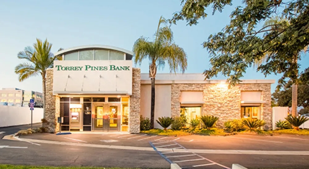 View of the Kearny Mesa Branch from the street