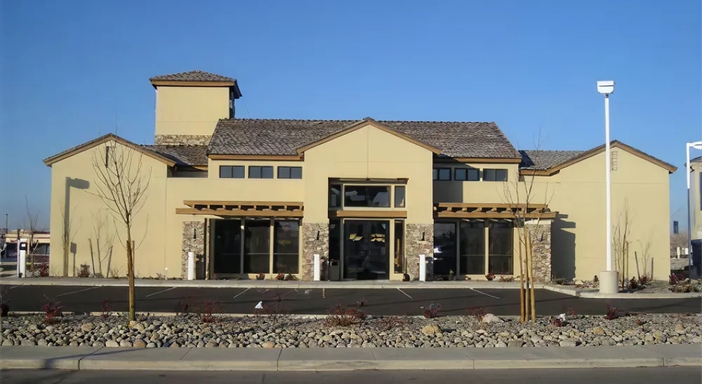 Image of the Fallon branch exterior and parking lot.